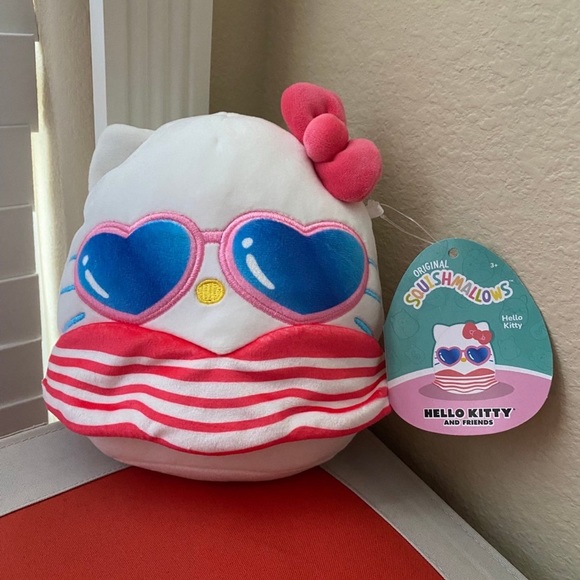 Hello Kitty Bundle - Picture 2 of 5